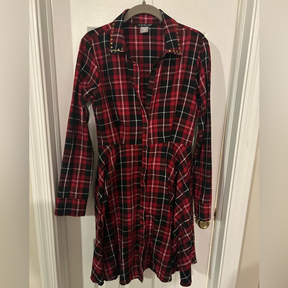 Venus Plaid Button Down Shirt Dress never worn size 4